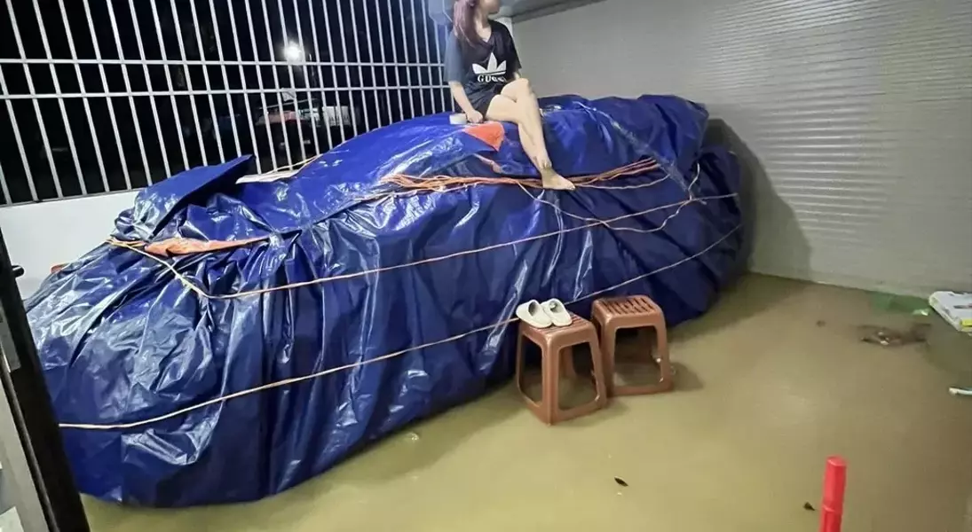 Single Slide