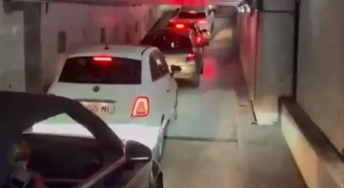 Single Slide