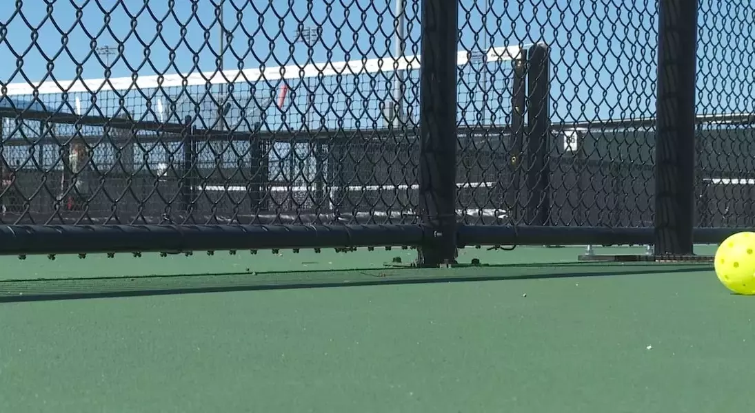Single Slide