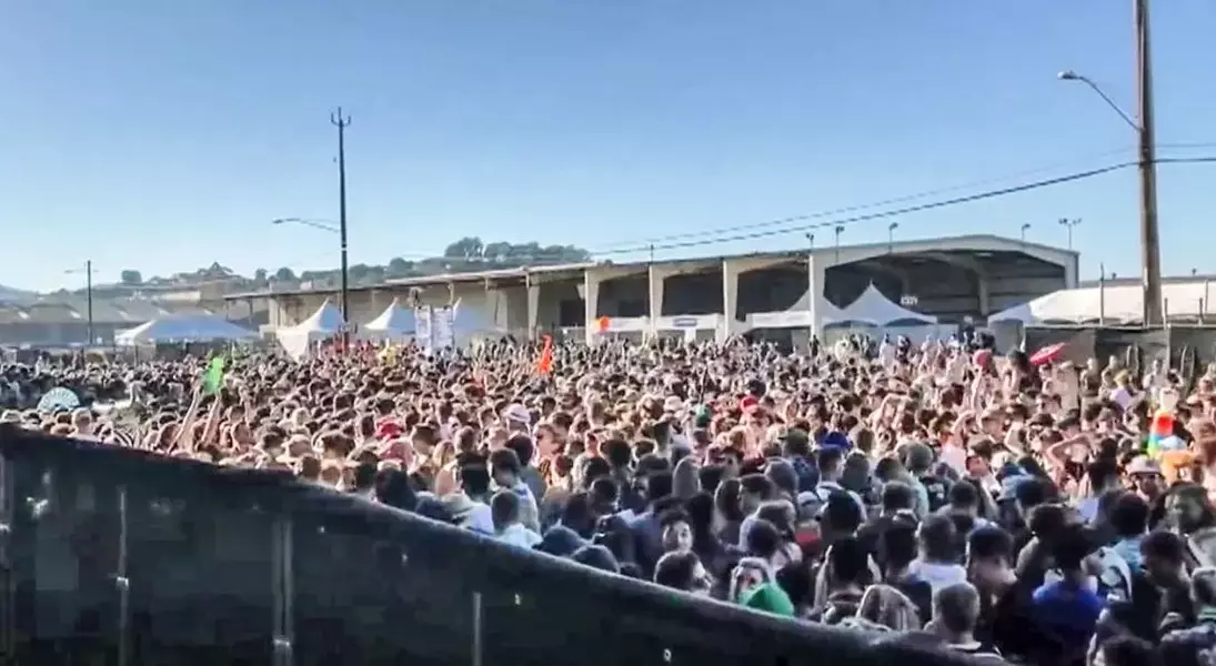 Single Slide