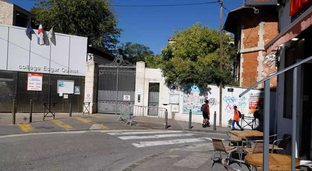 Single Slide