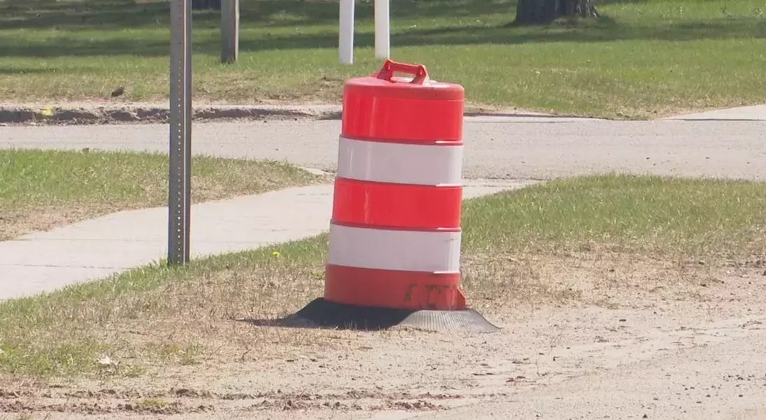 Single Slide