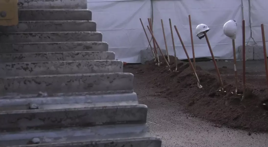 Single Slide