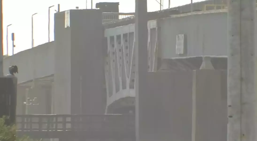 Single Slide