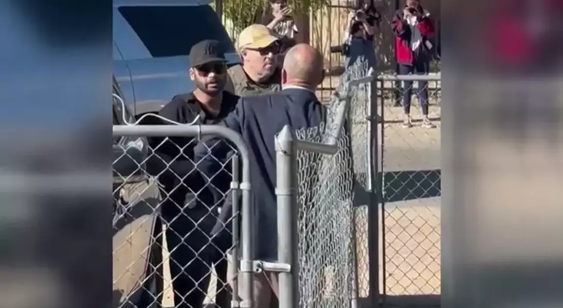 Single Slide