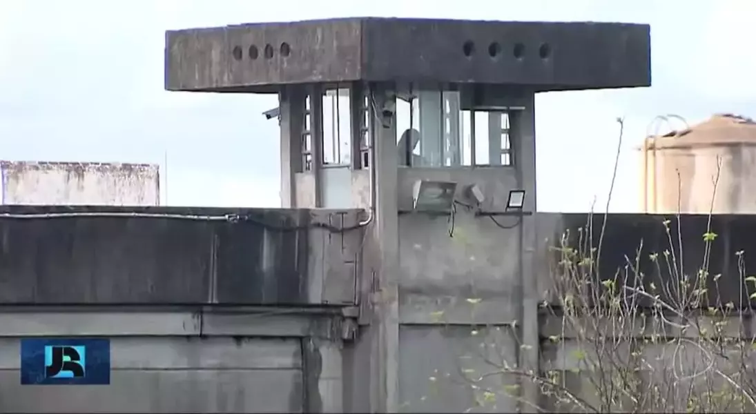 Single Slide