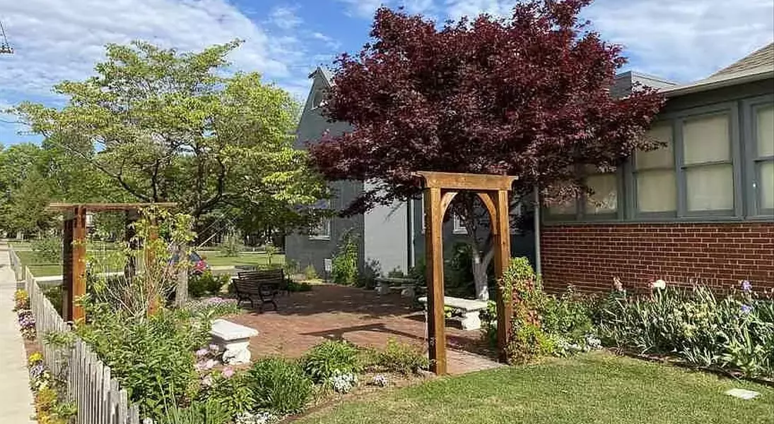 Single Slide