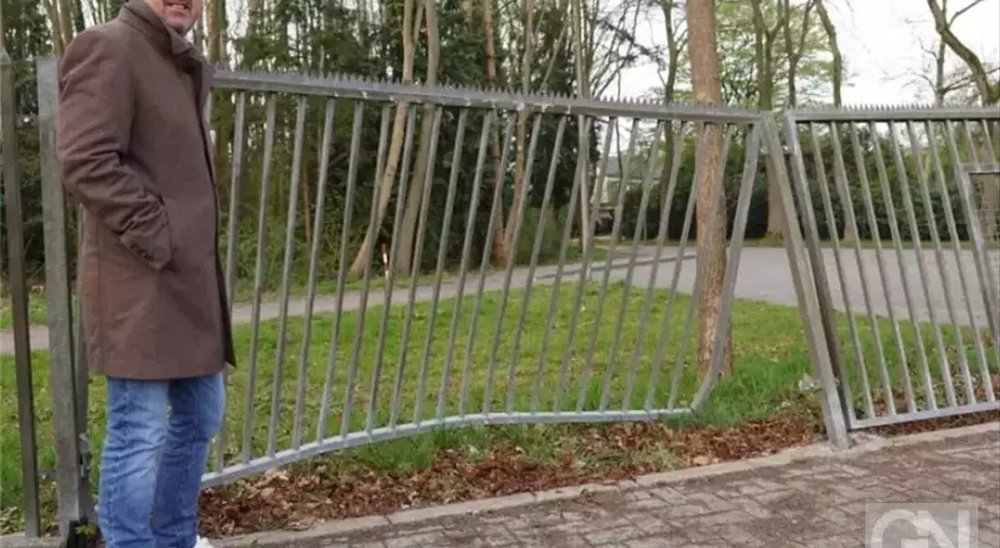 Single Slide