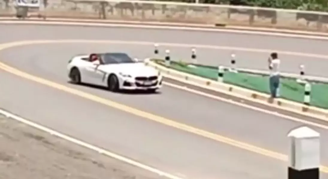 Single Slide