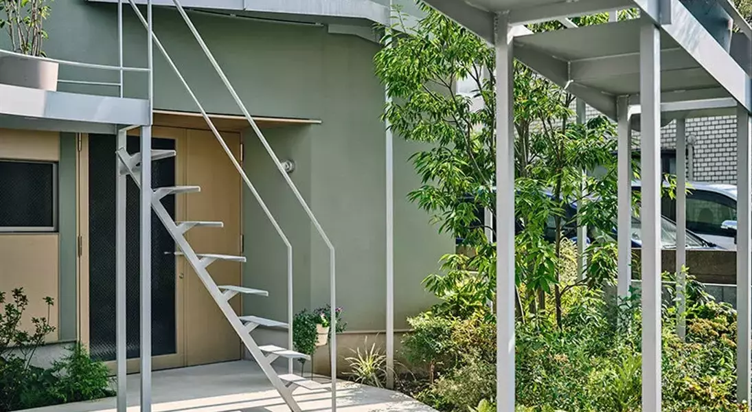 Slide 4