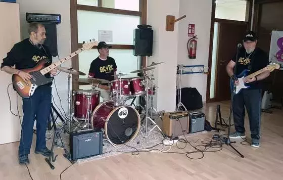 Single Slide