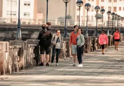 Vibrant Riverside Promenade: Capturing Urban Leisure