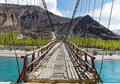 Breathtaking Karakoram Bridge: Nature's Grandeur Unveiled