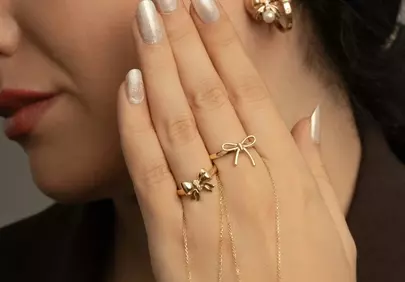 Elegant Gold and Pearl Bow Jewelry Set