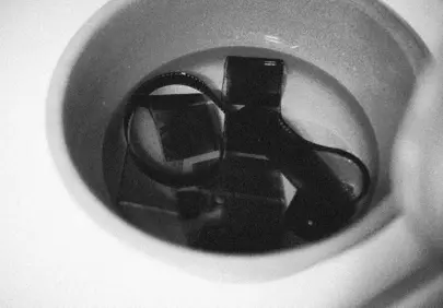 Retro Revival: Developing Film in a Darkroom Pot