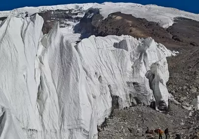 Muztagh Ata Glacier: Majestic Pamir Peak Expedition