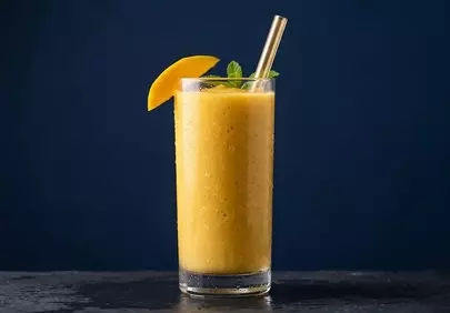 Vibrant Tropical Mango Smoothie: Refreshing & Healthy Beverage