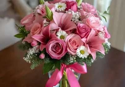 Stunning Pink Floral Bouquet: Elegance for Any Occasion