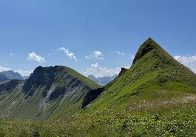Breathtaking Alpine Summit: Summer Hiking Panorama