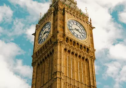 Iconic London: Majestic Big Ben Against a Dynamic Sky