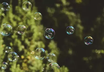 Enchanting Bubbles: A Shimmering Dance of Light and Color