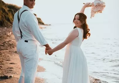 Romantic Sunset Beach Wedding: Couple's Dream Elopement