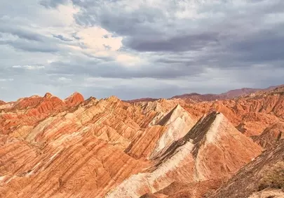 Vibrant Layers: Discover the Majestic Rainbow Mountains