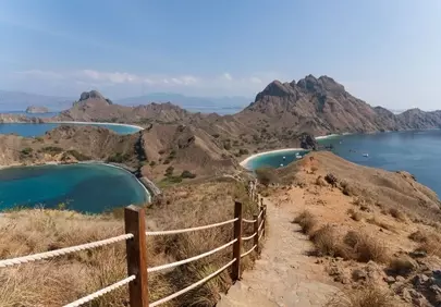 Breathtaking Komodo Archipelago: Padar Island's Panoramic Ocean Vistas