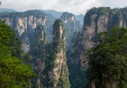 Majestic Zhangjiajie: Avatar's Inspiring Stone Forest