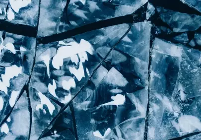 Stunning Shattered Ice: A Winter Wonderland Masterpiece