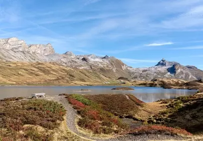 Breathtaking Autumn Panorama: Swiss Mountains & Serene Lake