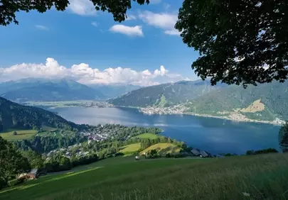 Breathtaking Alpine Panorama: Zell am See Lake View