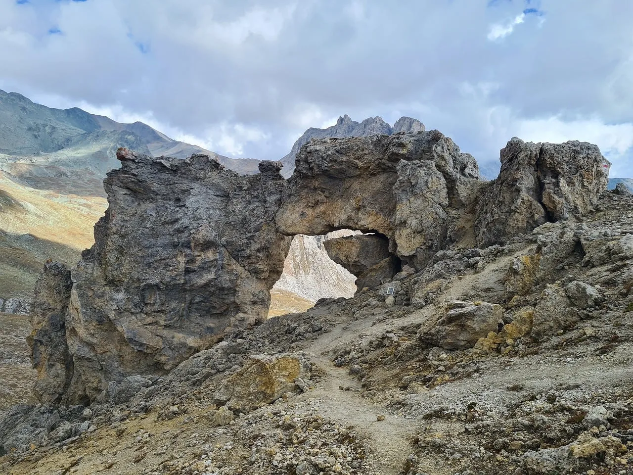 Majestic Stone Arch: Nature's Grand Desert Gateway