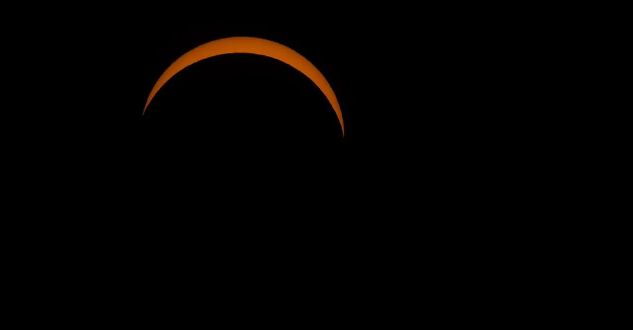 Breathtaking Solar Eclipse: A Celestial Spectacle Unfolds