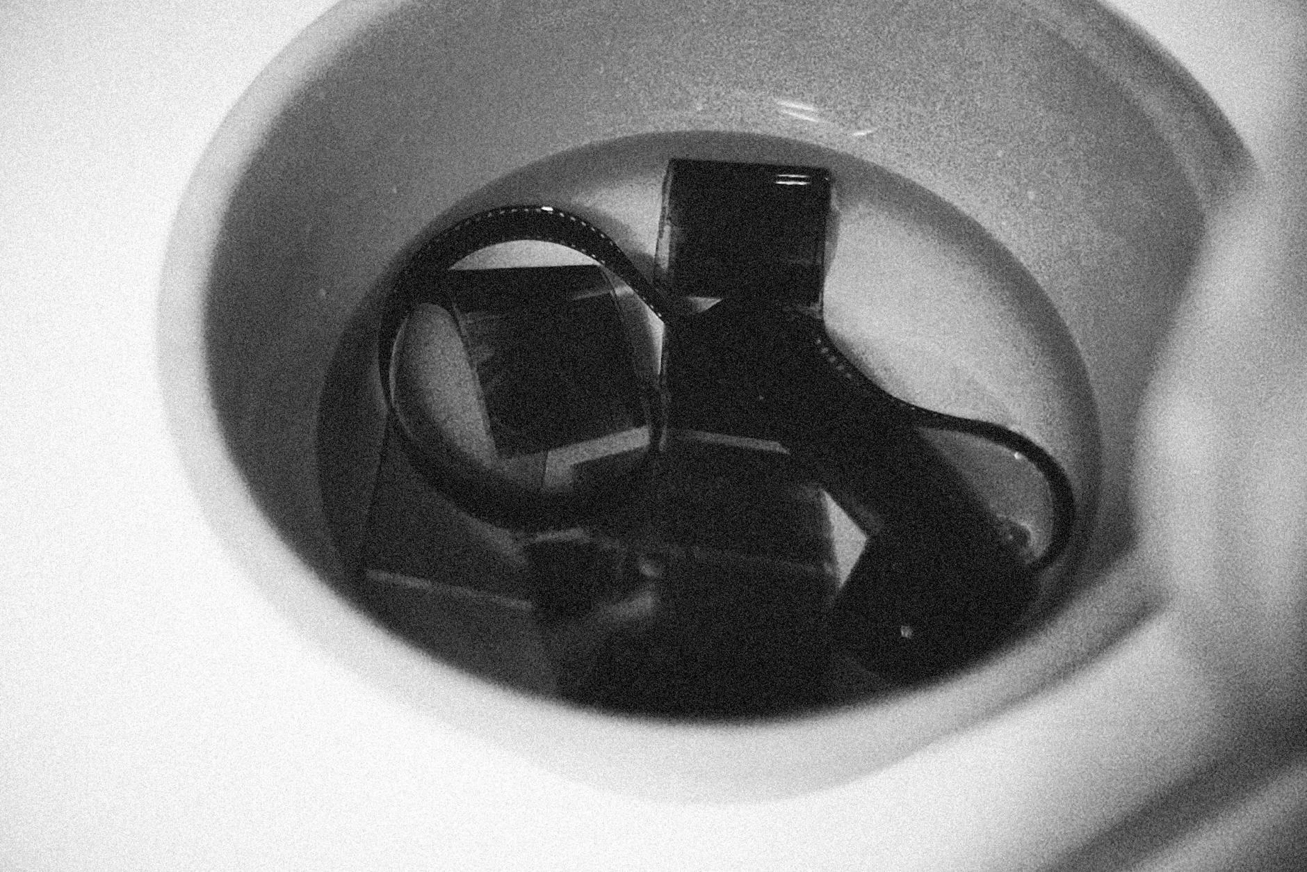Retro Revival: Developing Film in a Darkroom Pot