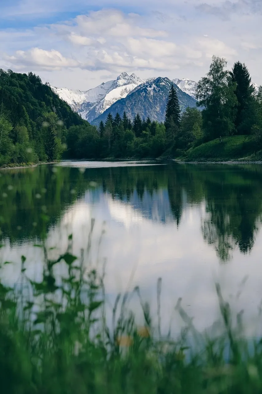 Stunning Alpine Panorama Reflected in Tranquil Lake