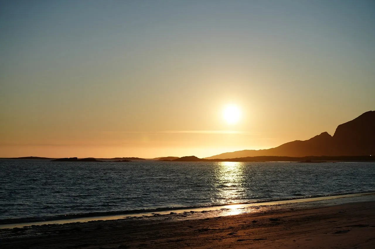 Breathtaking Nordic Sunset: Coastal Serenity in Norway