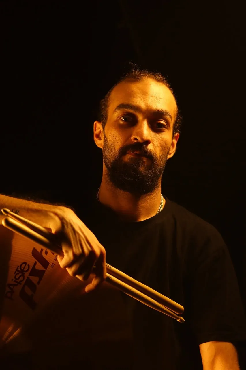 Intense Drummer Portrait: Dynamic Studio Lighting