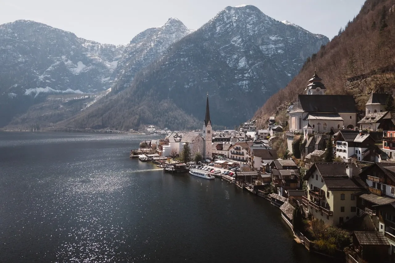 Breathtaking Hallstatt: Alpine Village Serenity on the Lake