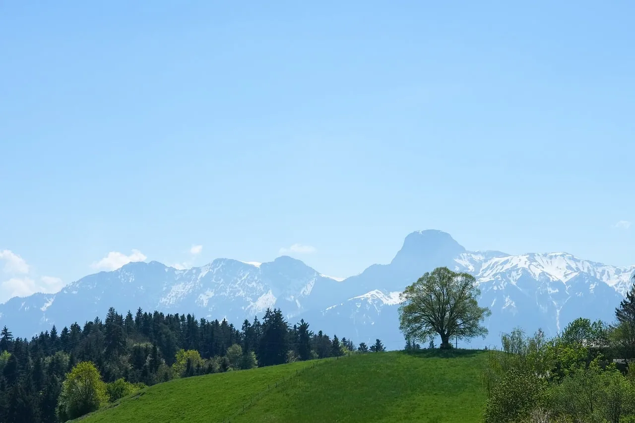 Breathtaking Alps: Serene Spring Landscape of Bern's Mountains