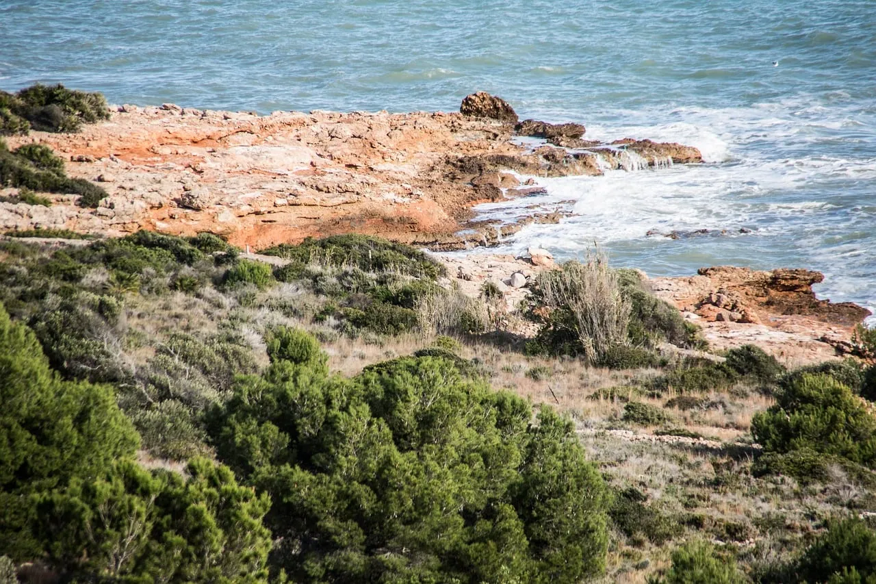 Stunning Spanish Coastline: Untouched Nature's Embrace