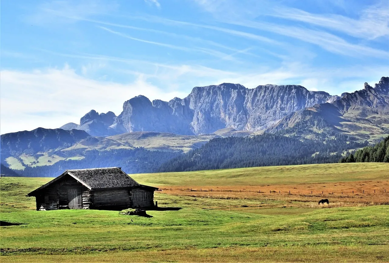 Dolomite Summer Dream: Majestic Peaks & Serene Meadow Cabin