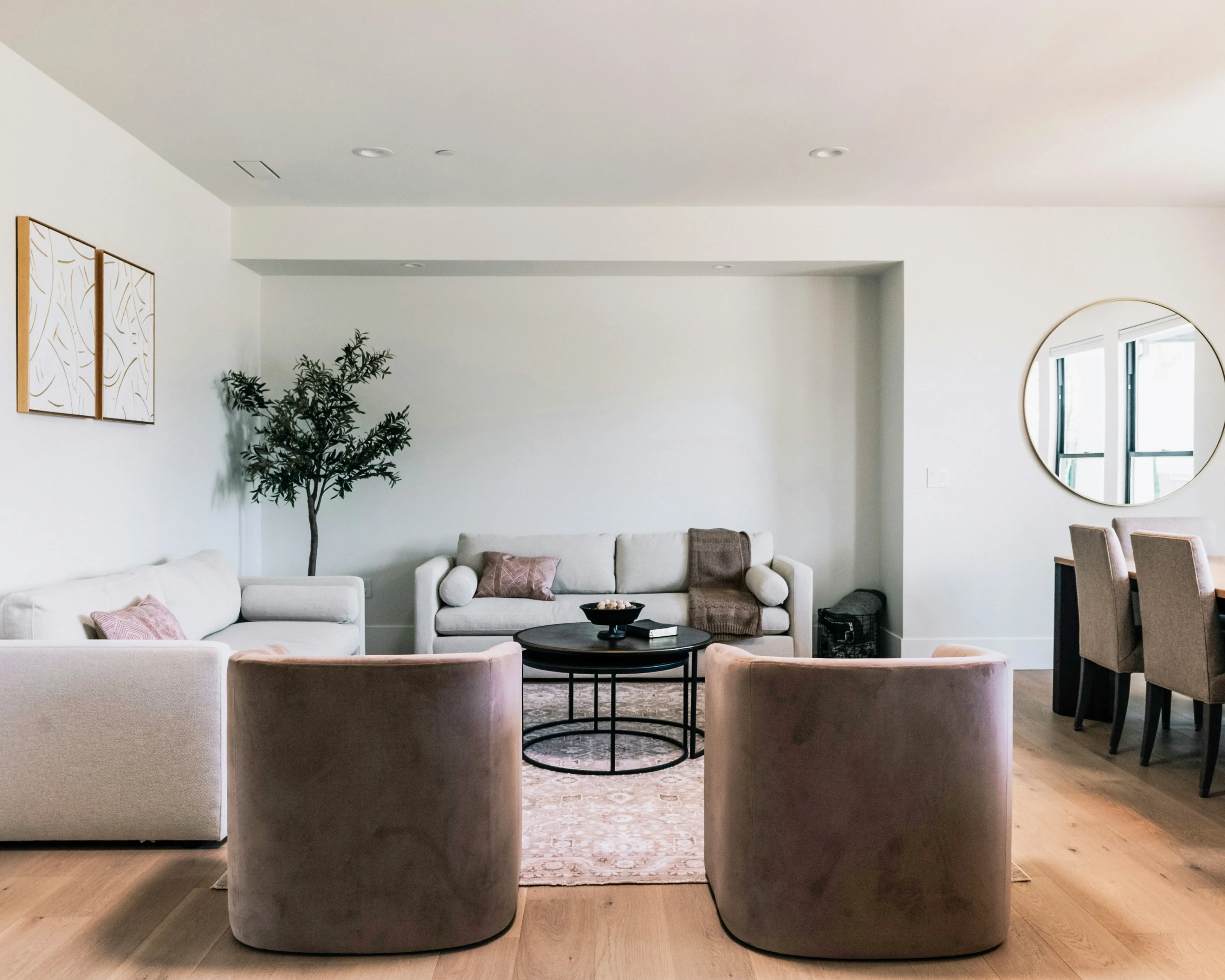 Chic Minimalist Living: Modern Comfort in White & Wood