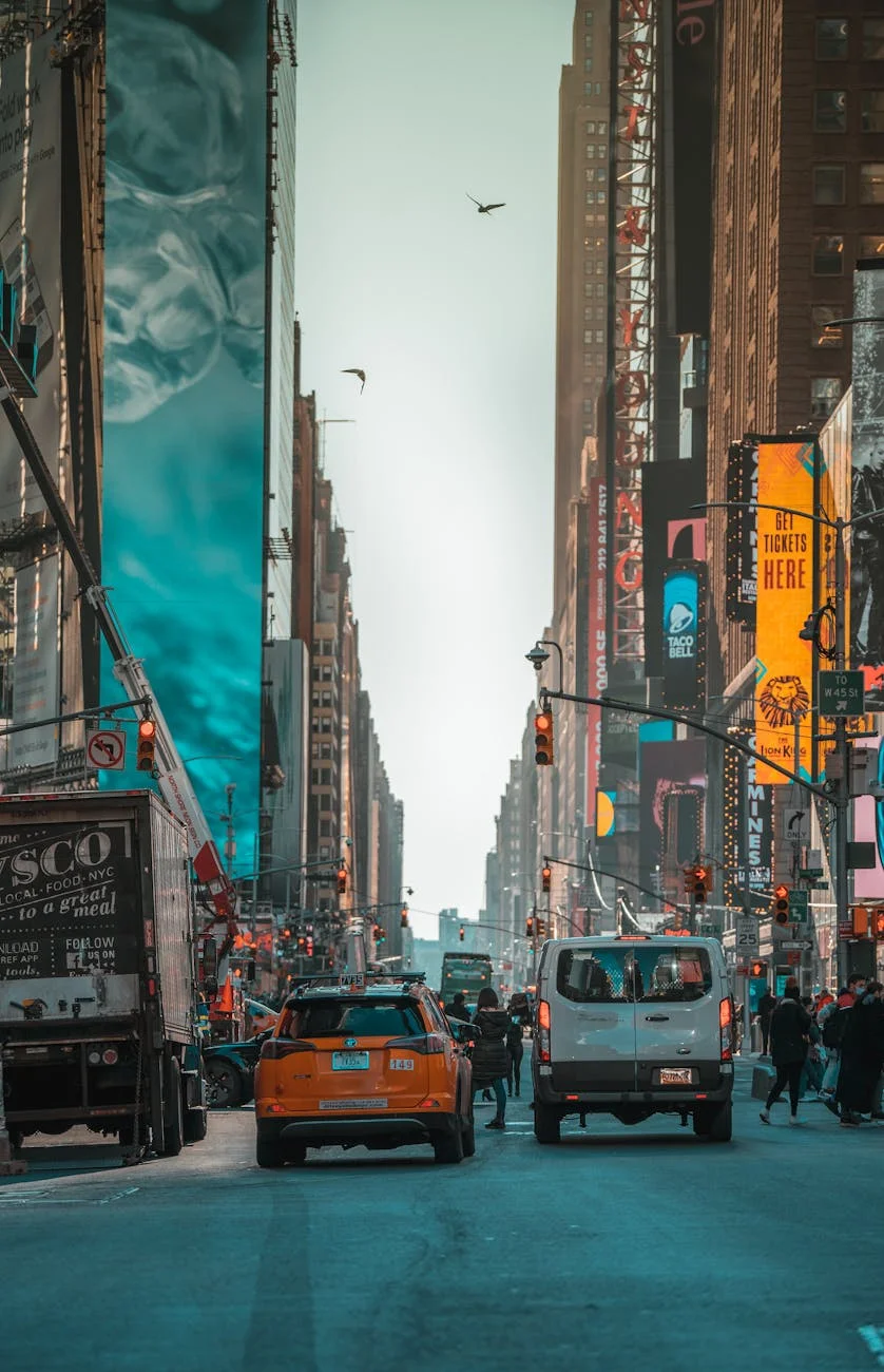 Vibrant City Life: Times Square's Dynamic Energy