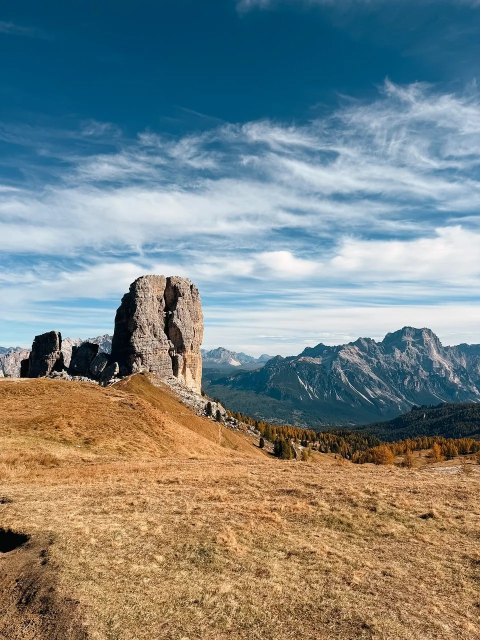 Breathtaking Dolomites: Autumn Hike Amidst Majestic Peaks