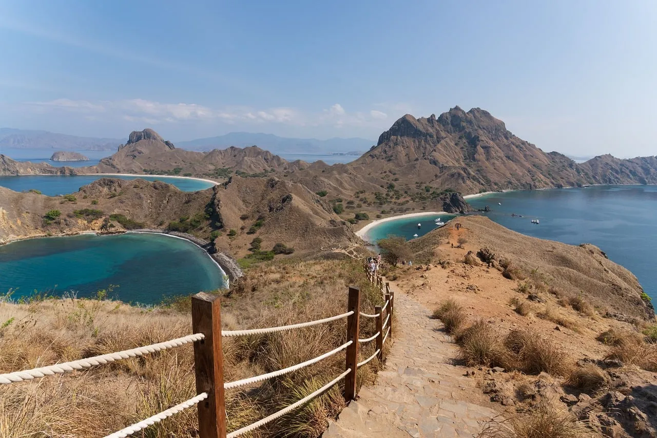 Breathtaking Komodo Archipelago: Padar Island's Panoramic Ocean Vistas