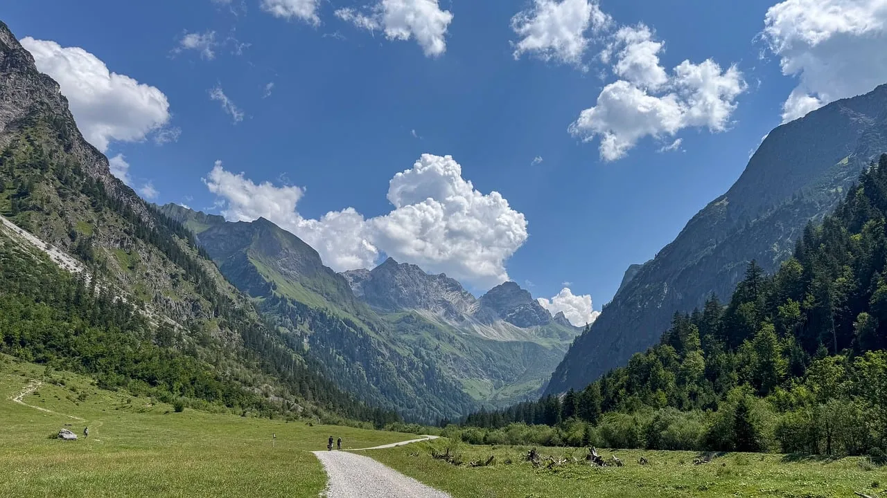 Breathtaking Alpine Valley: Summer Hiking Paradise