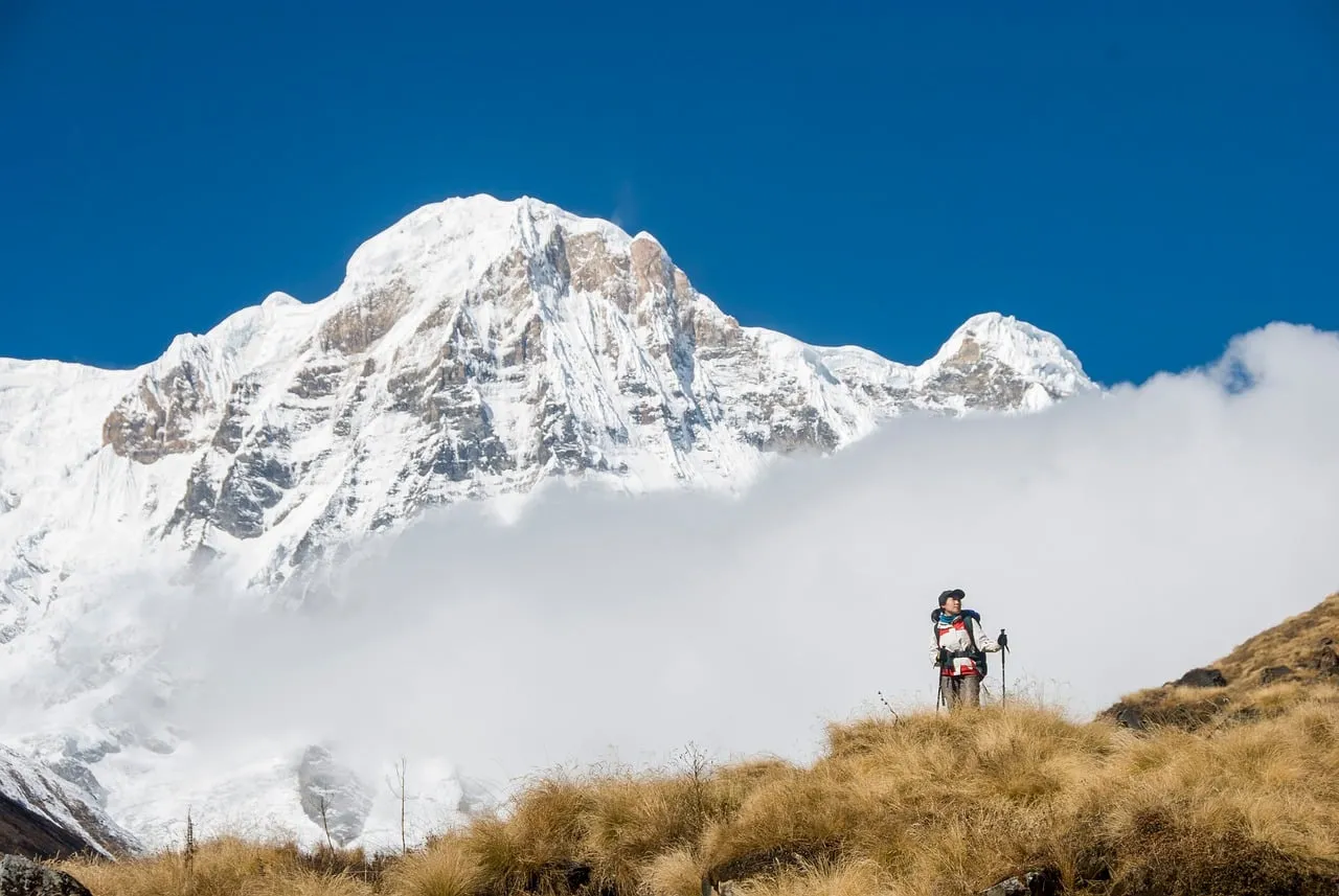 Annapurna Trek: Solo Adventurer Above the Clouds