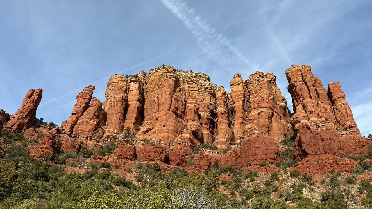Majestic Sedona Red Rocks: Arizona's Desert Grandeur