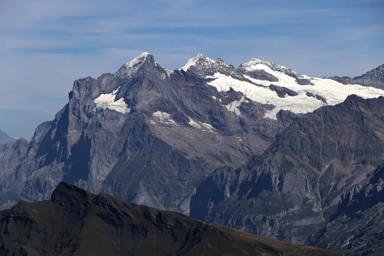 Majestic Alpine Peaks: A Breathtaking Swiss Mountain Panorama